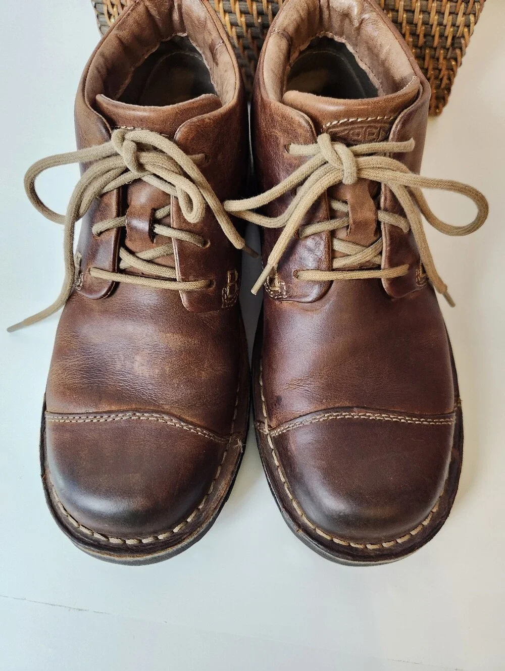 Keen Brown Distressed Leather Lug Sole Chukka Boots